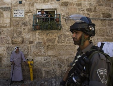 Το Ισραήλ προσπαθεί να μειώσει την ένταση στην Ιερουσαλήμ